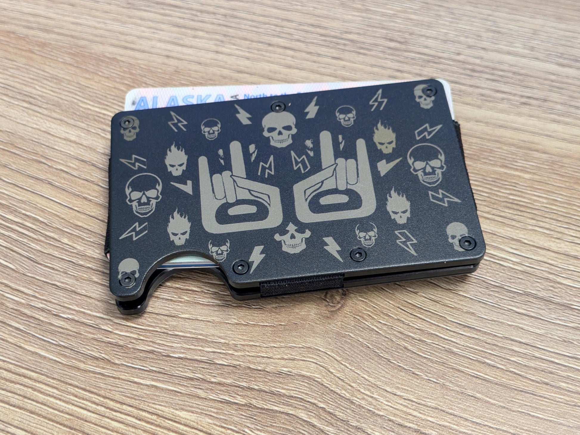 Rock On – Indigenous Formline Metal Wallet